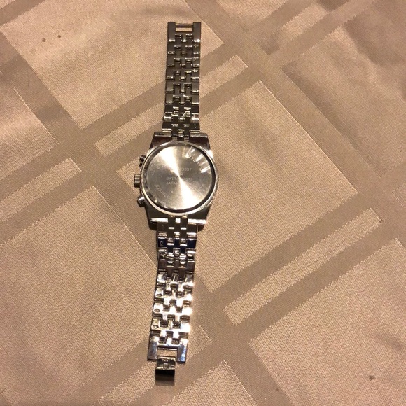 Watch - Picture 5 of 7